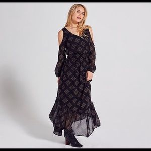 NWT cold shoulder black maxi dress